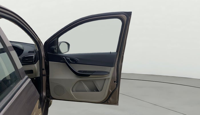 2017 Tata Tiago XT PETROL, Petrol, Manual, 30,618 km, RHS Front Door