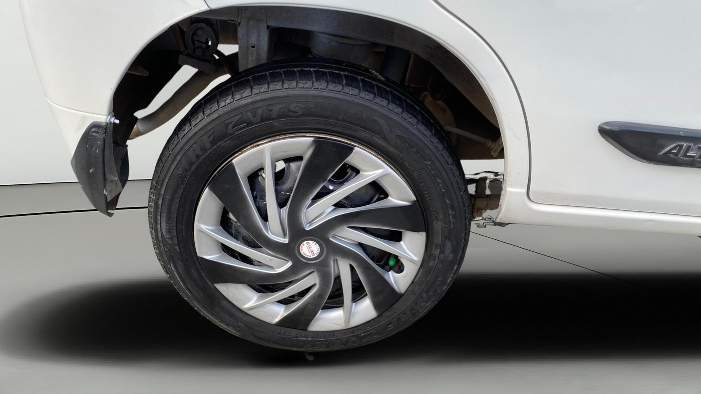 2013 Maruti Alto K10 LXI, CNG, Manual, 99,331 km, Right Rear Wheel