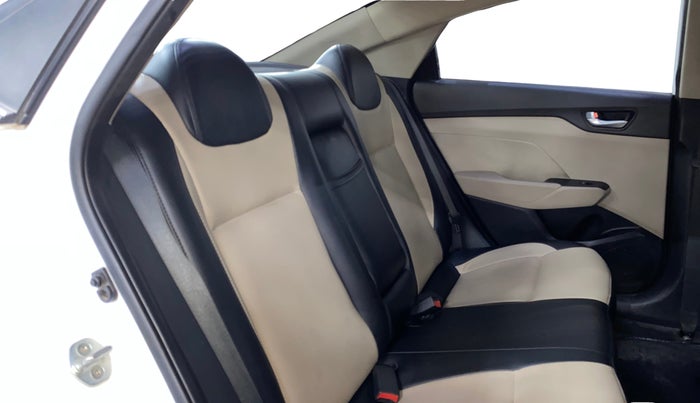 2020 Hyundai Verna 1.6 VTVT SX, Petrol, Manual, 84,553 km, Right Side Rear Door Cabin