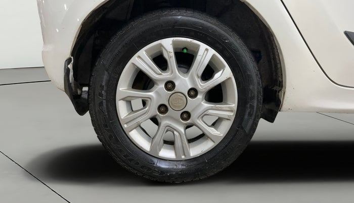 2016 Tata Tiago XZ PETROL, Petrol, Manual, 73,420 km, Right Rear Wheel