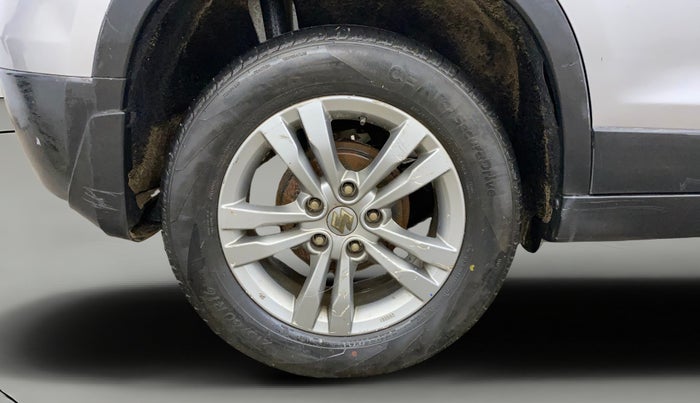 2017 Maruti Vitara Brezza ZDI, Diesel, Manual, 92,036 km, Right Rear Wheel