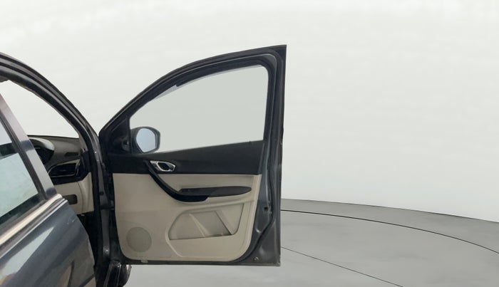 2022 Tata TIGOR XZ PLUS CNG, CNG, Manual, 69,948 km, RHS Front Door