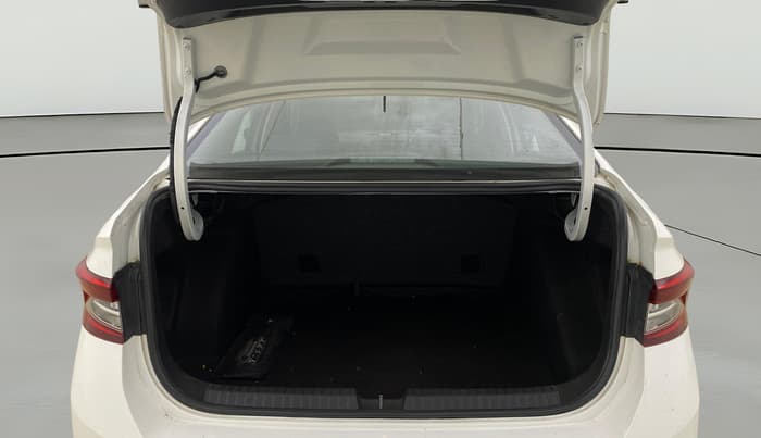 2023 Skoda SLAVIA ACTIVE 1.0L TSI MT, Petrol, Manual, 31,554 km, Boot Open Zoomed View