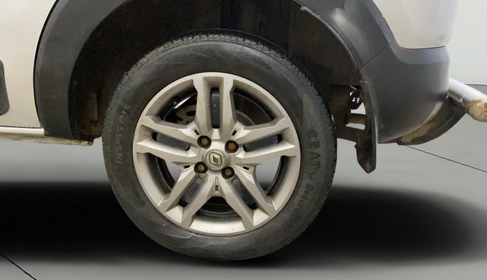 2021 Renault TRIBER RXZ, CNG, Manual, 48,940 km, Left Rear Wheel