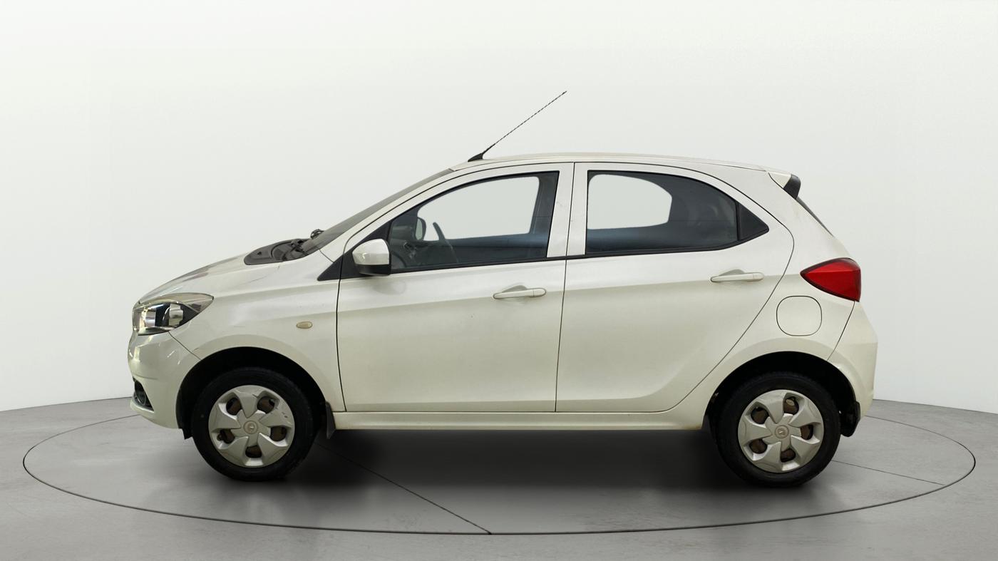 2018 Tata Tiago XT PETROL, Petrol, Manual, 22,439 km, Left Side