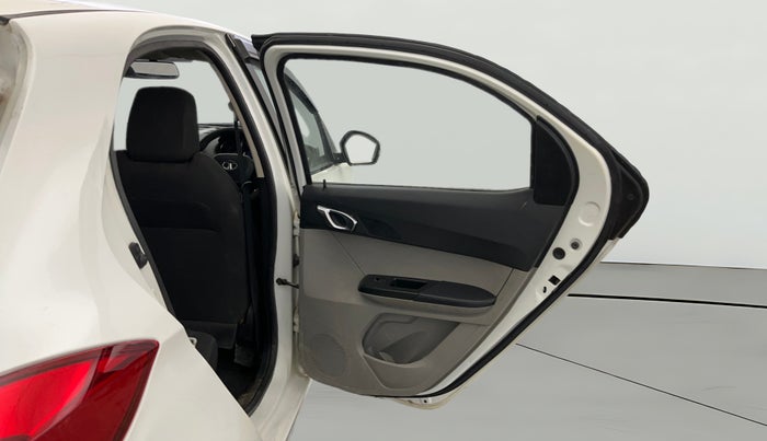 2018 Tata Tiago XZ PETROL, Petrol, Manual, 96,633 km, RHS Rear Door