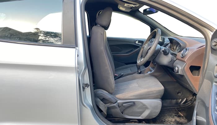 2018 Ford FREESTYLE TITANIUM PLUS 1.2 PETROL, Petrol, Manual, 63,420 km, Right Side Front Door Cabin