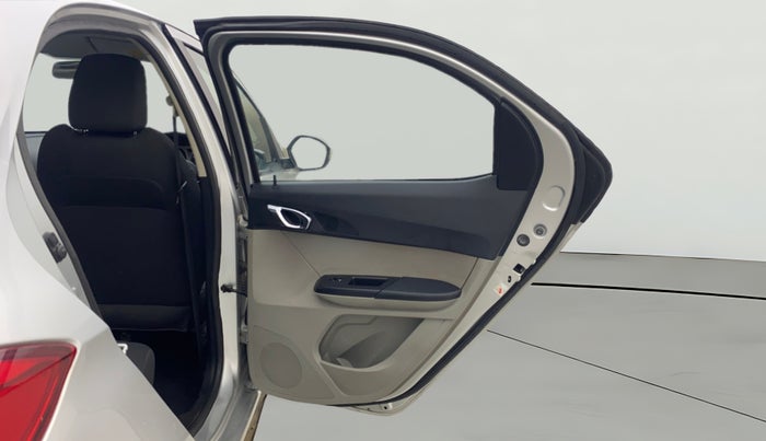 2017 Tata Tiago XZA PETROL, Petrol, Automatic, 31,959 km, RHS Rear Door