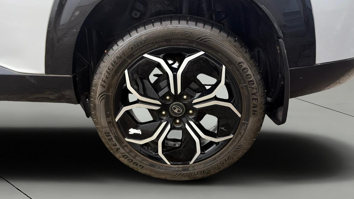 2024 Tata Curvv Creative Plus S 1.2 Petrol 7DCA, Petrol, Automatic, 29,193 km, Left Rear Wheel