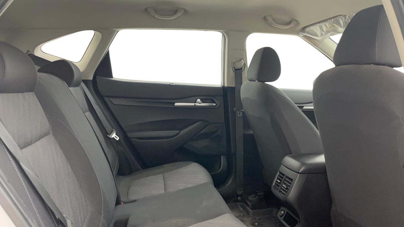 2022 KIA SELTOS HTK PLUS 1.5 DIESEL, Diesel, Manual, 86,072 km, Right Side Rear Door Cabin