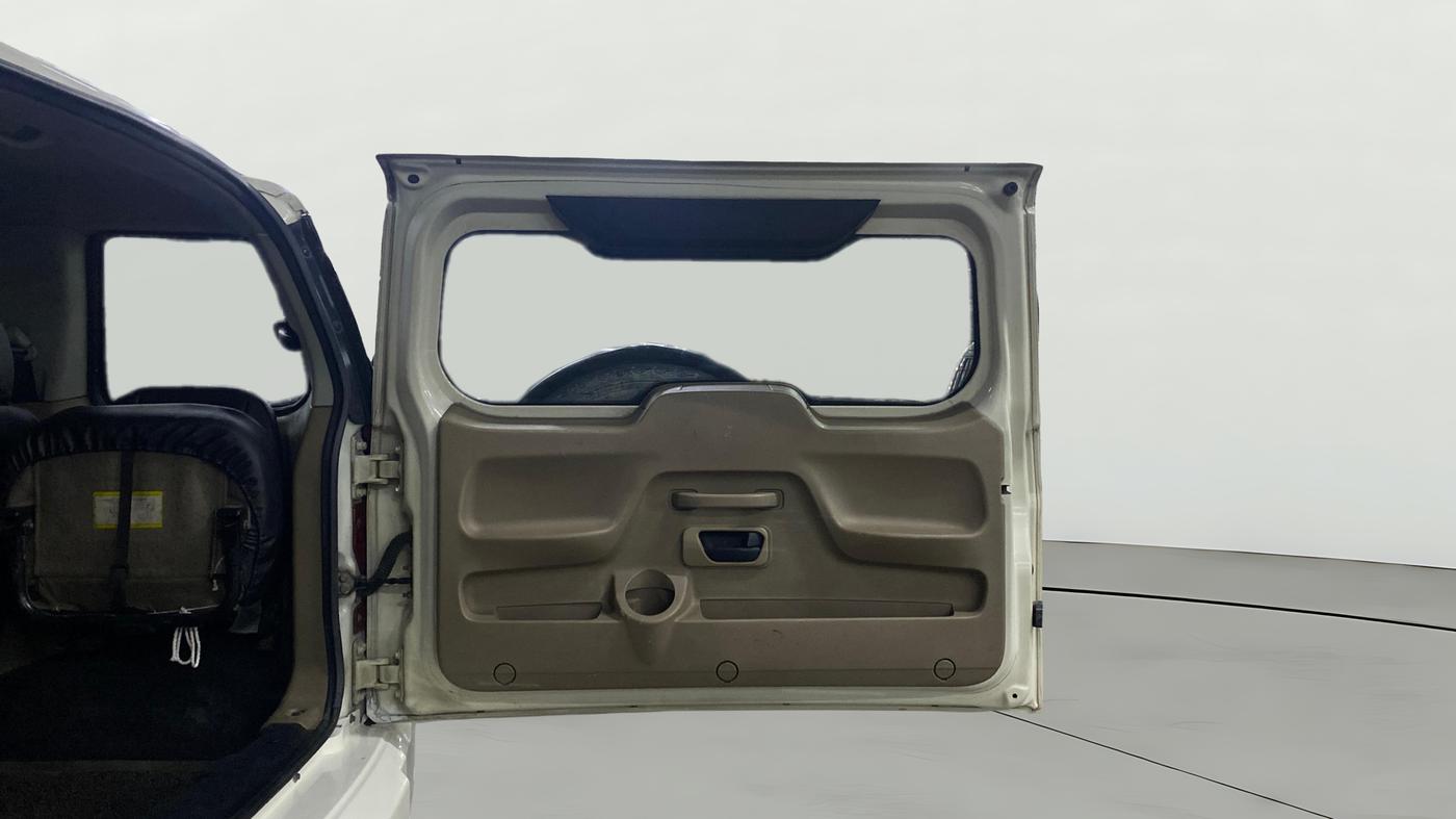 2015 Mahindra TUV300 T8, Diesel, Manual, 81,031 km, Boot Door Open