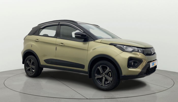 2022 Tata NEXON XZA PLUS (PREMIUM) KAZIRANGA DIESEL, Diesel, Automatic, 33,130 km, Right Front Diagonal