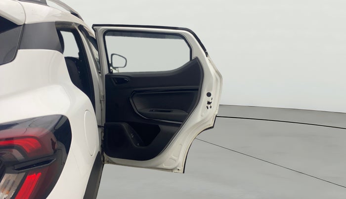 2025 Renault Kiger RXZ MT, Petrol, Manual, 14,691 km, RHS Rear Door