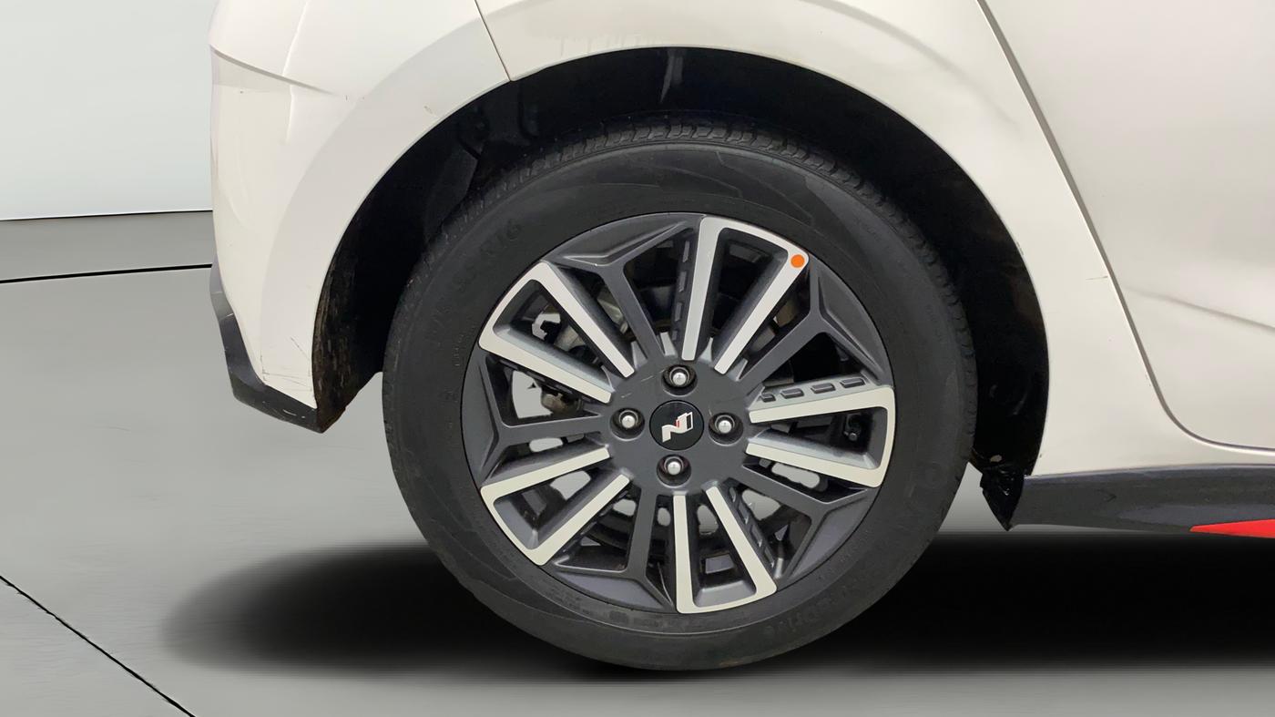 2021 Hyundai NEW I20 N LINE N8 1.0 TURBO GDI IMT DUAL TONE, Petrol, Manual, 33,856 km, Right Rear Wheel