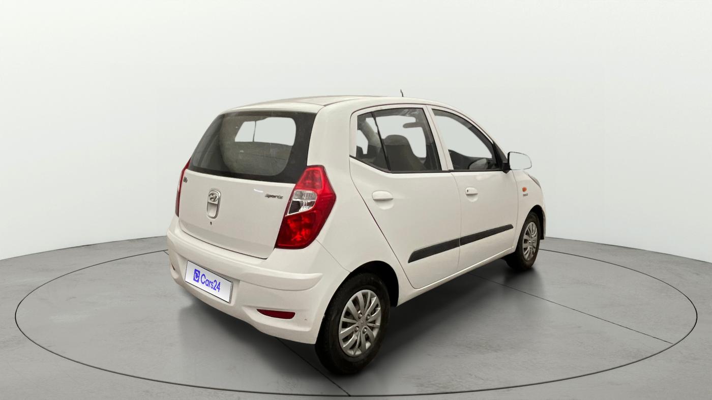 2016 Hyundai i10 SPORTZ 1.1, Petrol, Manual, 88,853 km, Right Back Diagonal
