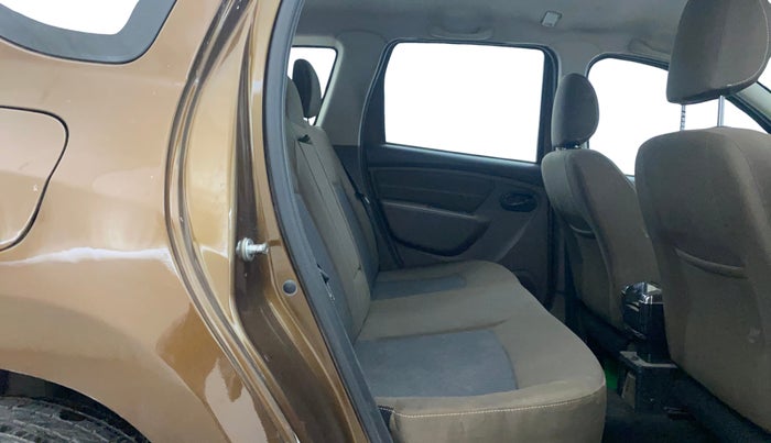 2019 Renault Duster 85 PS RXS MT DIESEL, Diesel, Manual, 1,18,148 km, Right Side Rear Door Cabin