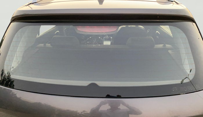 2021 Hyundai VENUE S+ 1.2, Petrol, Manual, 24,191 km, Rear Windshield