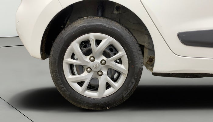 2019 Hyundai Grand i10 SPORTZ 1.2 KAPPA VTVT, Petrol, Manual, 32,910 km, Right Rear Wheel