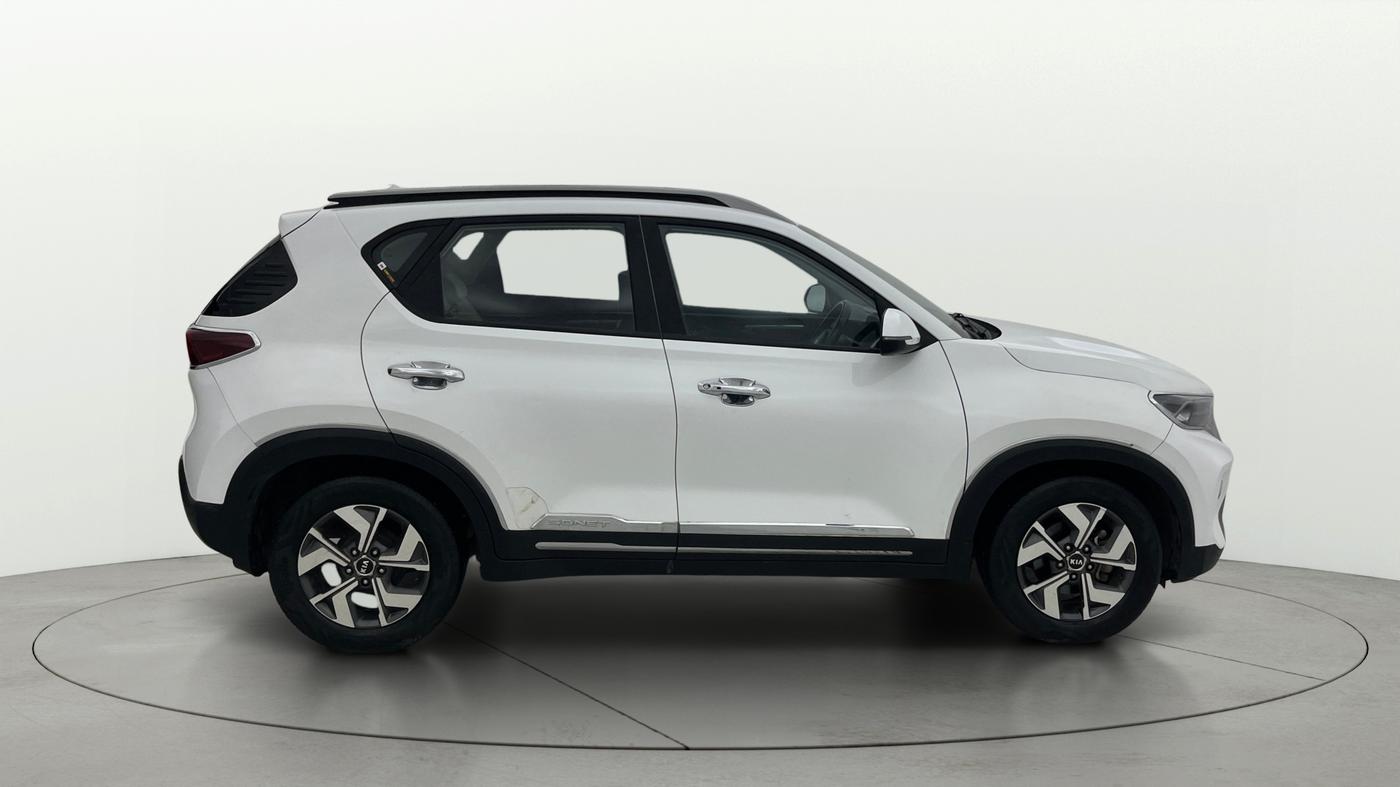 2020 KIA SONET HTX PLUS 1.5, Diesel, Manual, 1,33,523 km, Right Side View