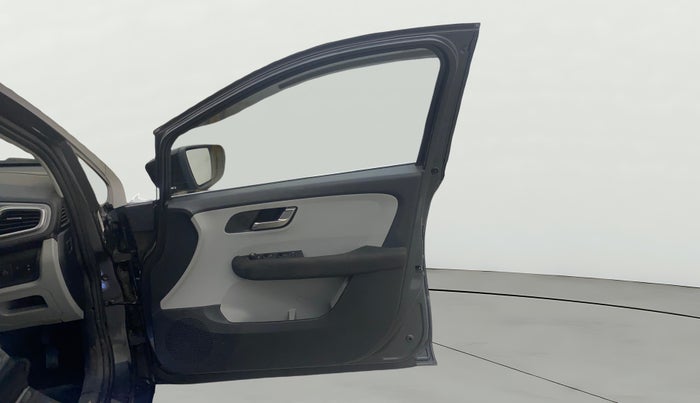 2020 Tata ALTROZ XZ PETROL, Petrol, Manual, 22,214 km, RHS Front Door