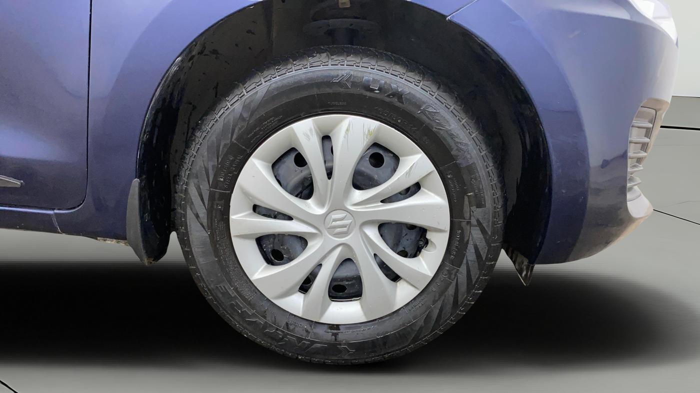 2023 Maruti Swift VXI, Petrol, Manual, 20,049 km, Right Front Wheel