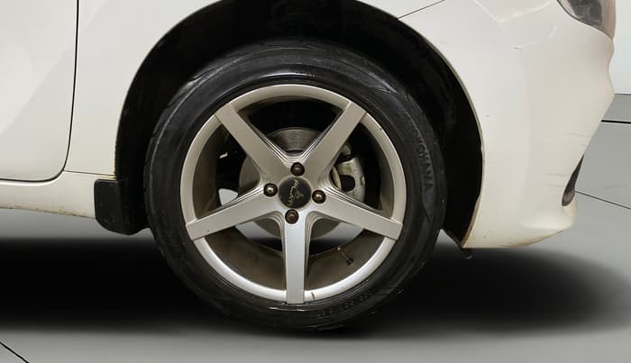 2023 Maruti Baleno DELTA PETROL 1.2, CNG, Manual, 62,033 km, Right Front Wheel