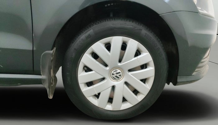 2016 Volkswagen Ameo COMFORTLINE 1.2L, Petrol, Manual, 77,841 km, Right Front Wheel