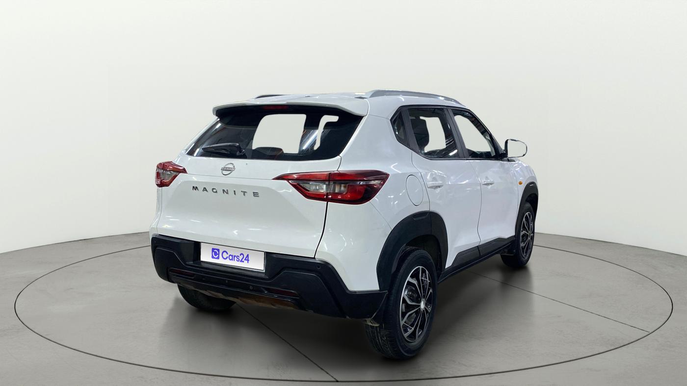 2024 Nissan MAGNITE XE, Petrol, Manual, 7,930 km, Right Back Diagonal