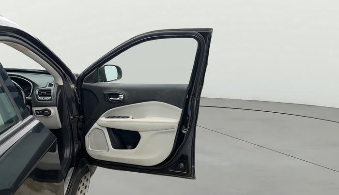 2020 Jeep Compass LIMITED PLUS PETROL AT, Petrol, Automatic, 64,162 km, RHS Front Door