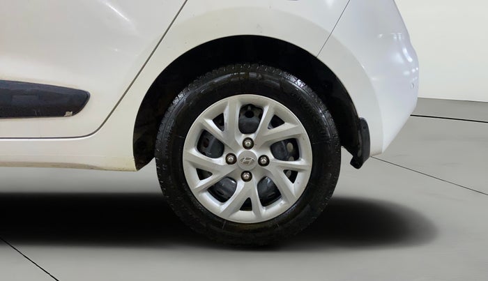 2018 Hyundai Grand i10 SPORTZ 1.2 KAPPA VTVT, CNG, Manual, 44,362 km, Left Rear Wheel