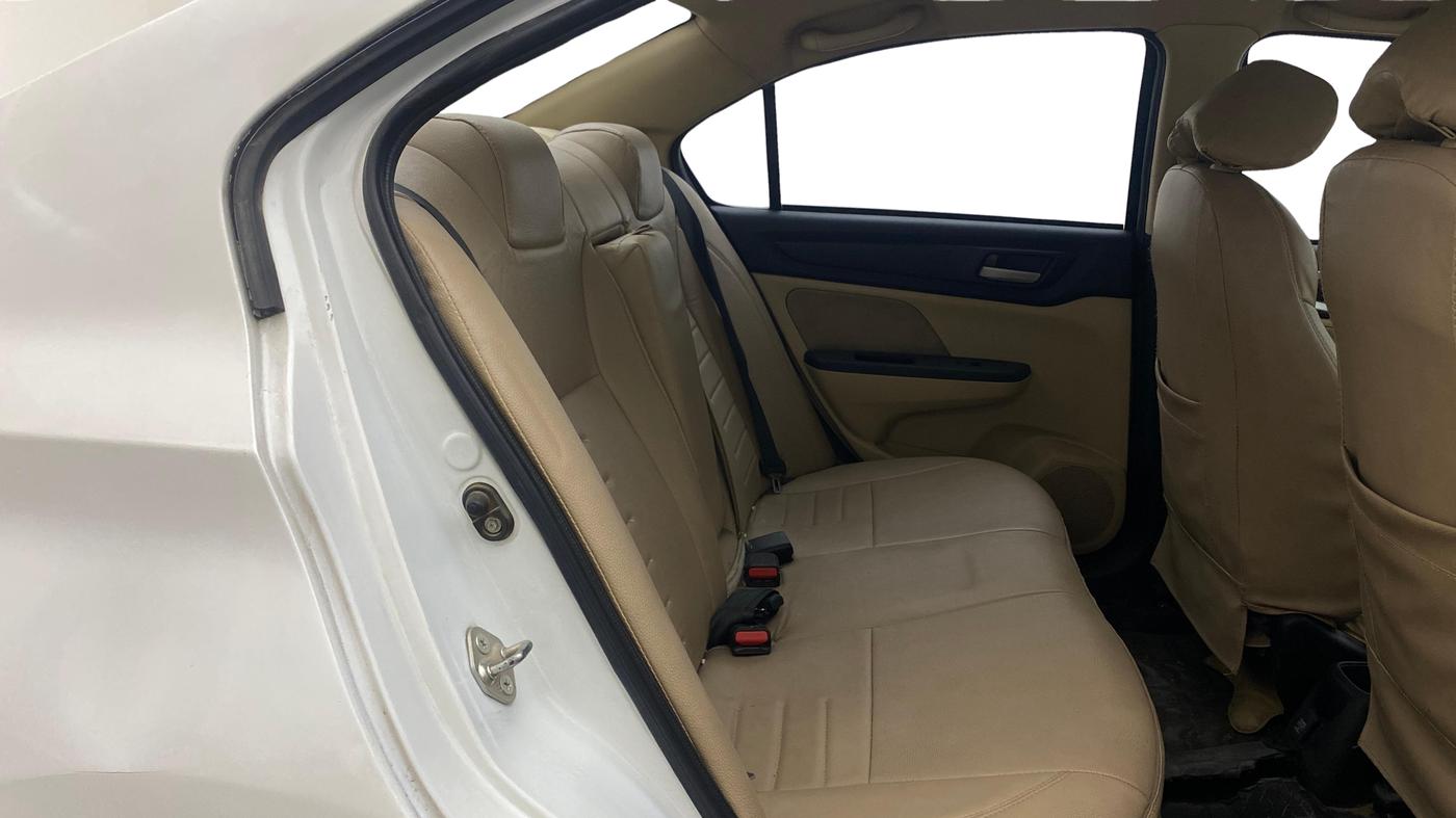 2022 Honda Amaze 1.2L I-VTEC VX CVT, Petrol, Automatic, 91,313 km, Right Side Rear Door Cabin