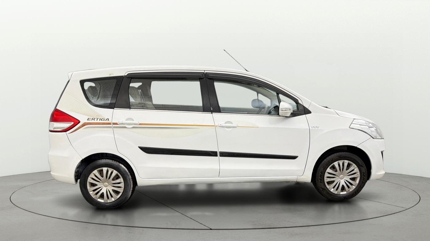 2015 Maruti Ertiga VXI, Petrol, Manual, 91,724 km, Right Side View