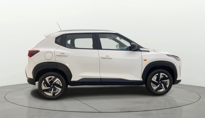 2022 Nissan MAGNITE XE, Petrol, Manual, 10,558 km, Right Side View