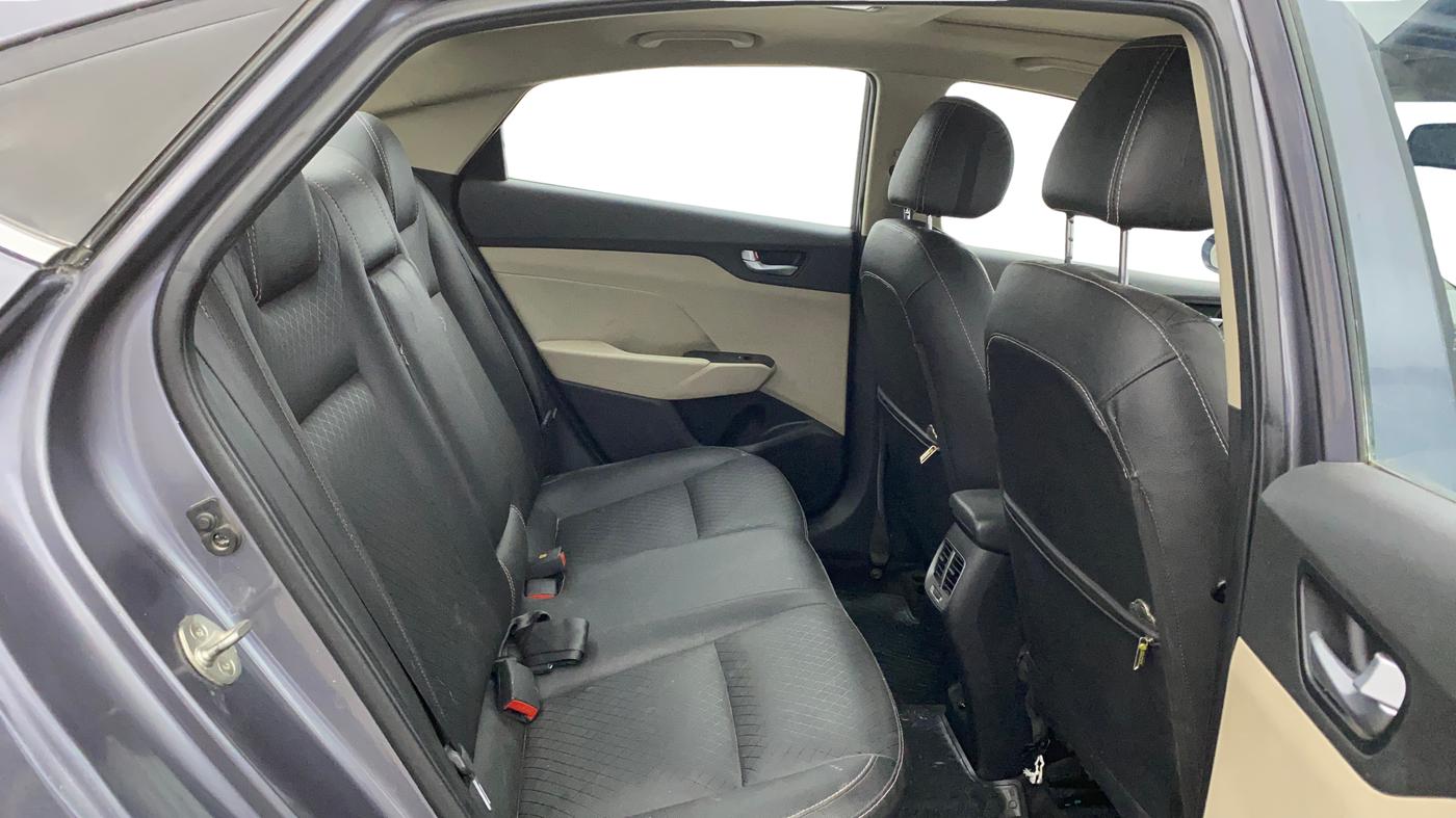 2019 Hyundai Verna 1.6 VTVT SX + AT, Petrol, Automatic, 77,257 km, Right Side Rear Door Cabin