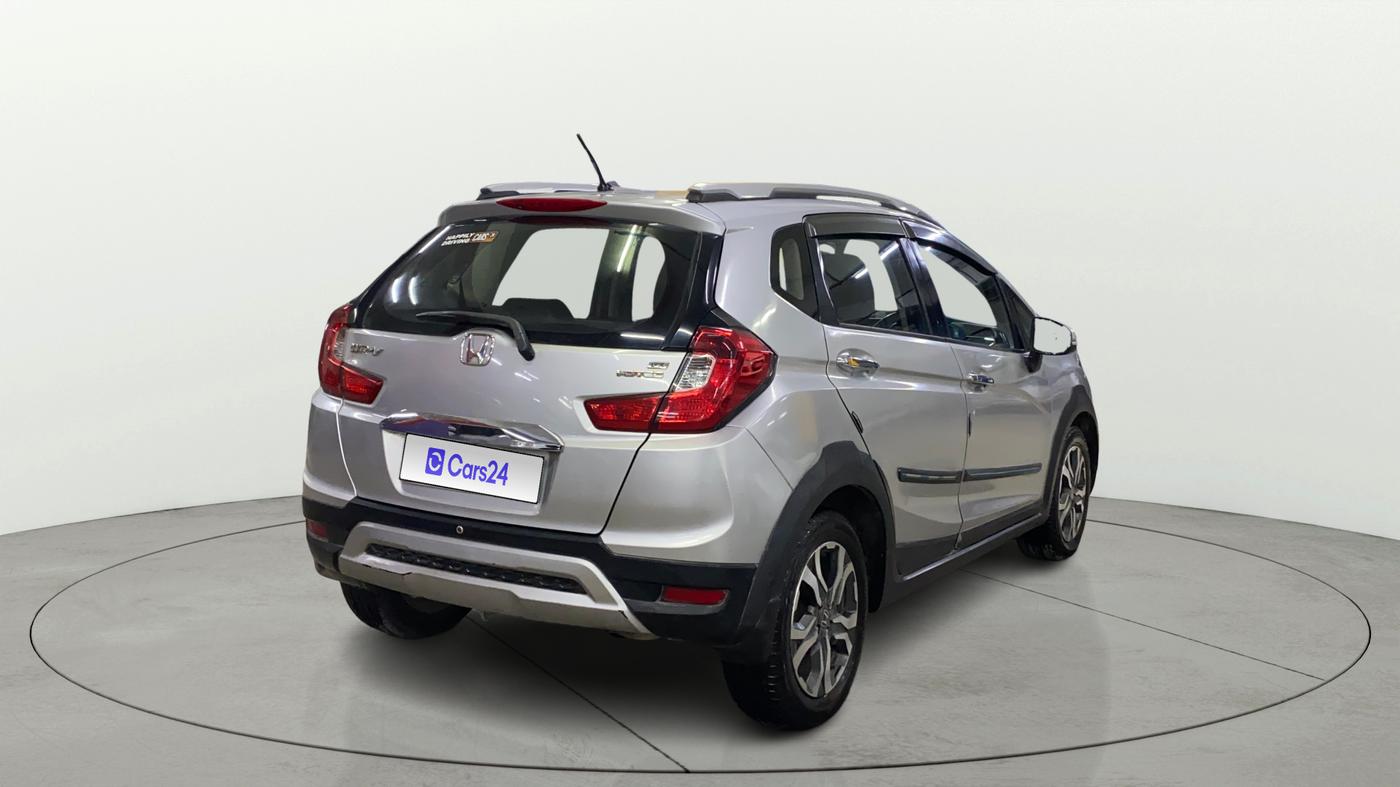 2017 Honda WR-V 1.5L I-DTEC VX MT, Diesel, Manual, 1,44,737 km, Right Back Diagonal