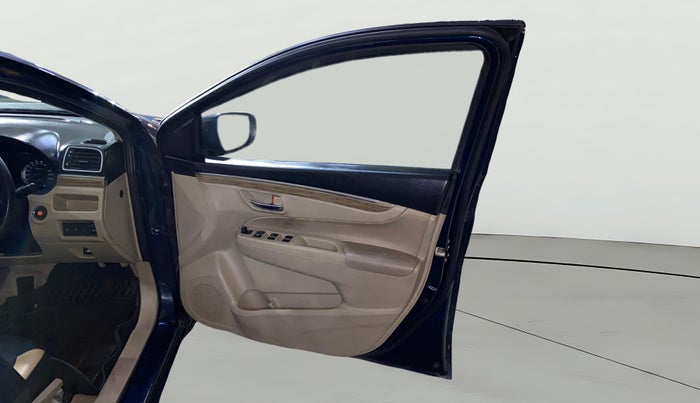 2022 Maruti Ciaz ZETA AT 1.5  SHVS PETROL, Petrol, Automatic, 46,388 km, RHS Front Door