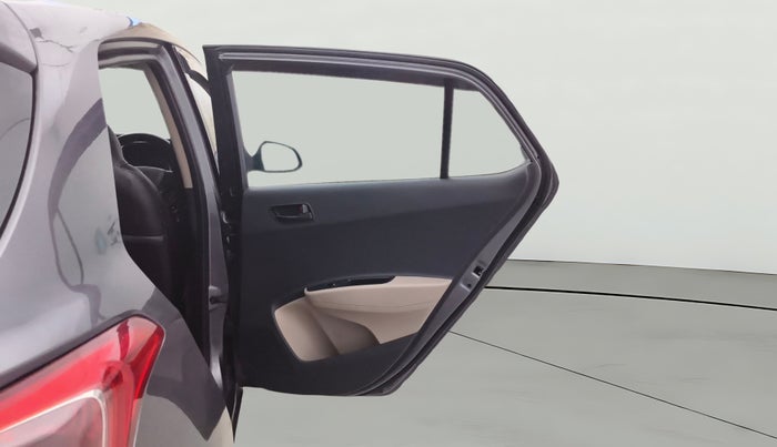 2017 Hyundai Grand i10 MAGNA AT 1.2 KAPPA VTVT, Petrol, Automatic, 38,740 km, RHS Rear Door