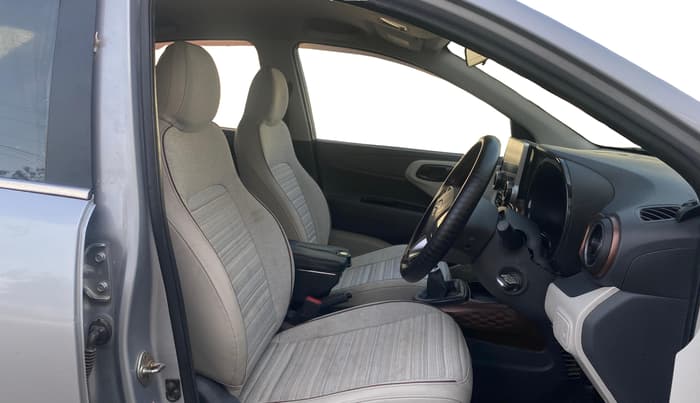 2021 Hyundai AURA S 1.2 CRDI, Diesel, Manual, 1,38,569 km, Right Side Front Door Cabin