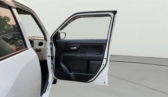 2024 Maruti New Wagon-R VXI 1.0, Petrol, Manual, 16,091 km, RHS Front Door