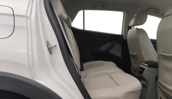 2022 Skoda KUSHAQ ACTIVE 1.0L TSI MT, Petrol, Manual, 96,023 km, Right Side Rear Door Cabin