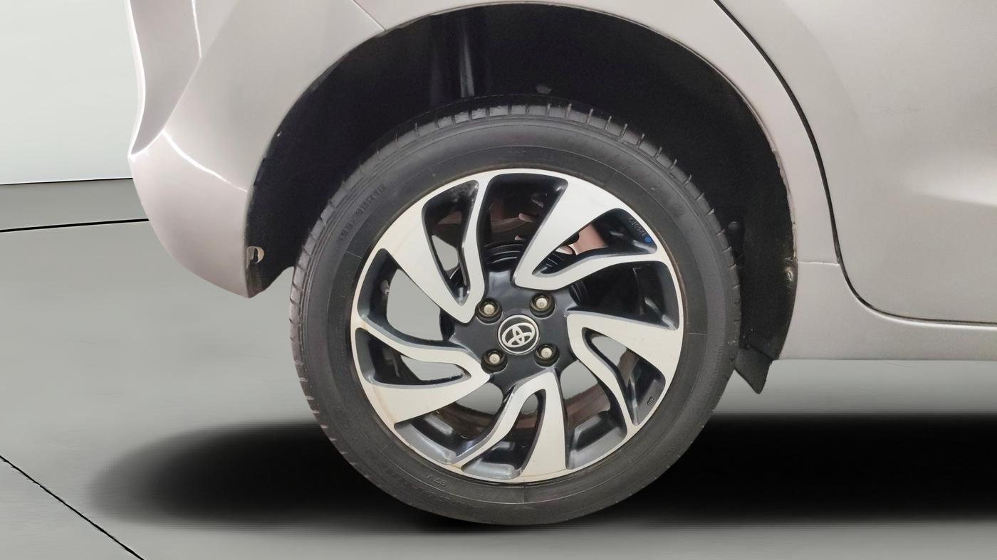 2020 Toyota Glanza V CVT, Petrol, Automatic, 70,863 km, Right Rear Wheel