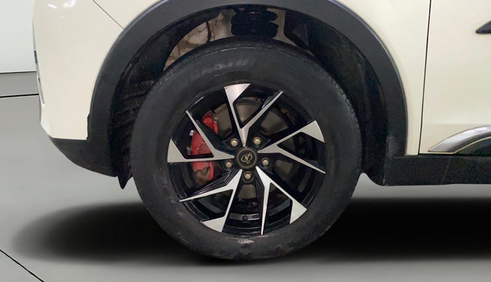 2022 Mahindra XUV300 W8 1.2 PETROL, Petrol, Manual, 48,228 km, Left Front Wheel