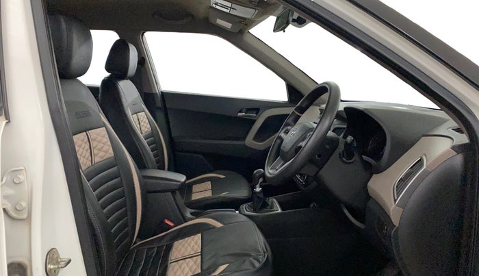 2018 Hyundai Creta SX PLUS 1.6 PETROL, Petrol, Manual, 27,828 km, Right Side Front Door Cabin