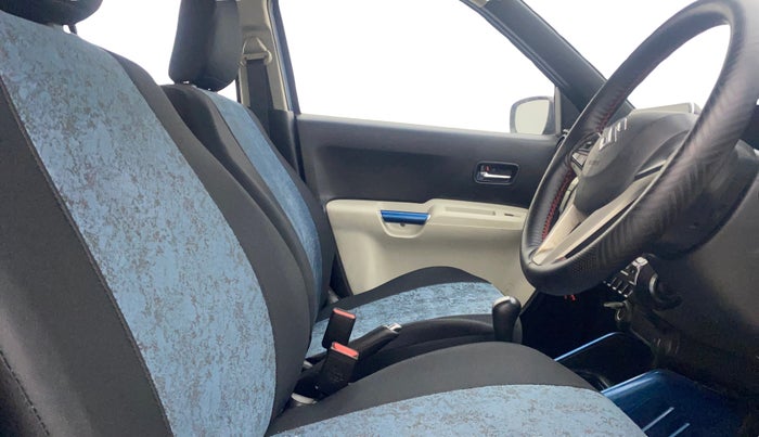 2018 Maruti IGNIS ALPHA 1.2 AMT, Petrol, Automatic, 97,686 km, Right Side Front Door Cabin