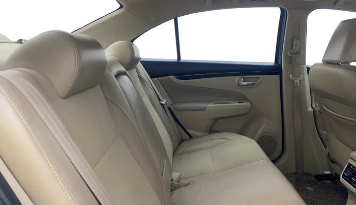 2016 Maruti Ciaz ZXI AT, Petrol, Automatic, 98,888 km, Right Side Rear Door Cabin