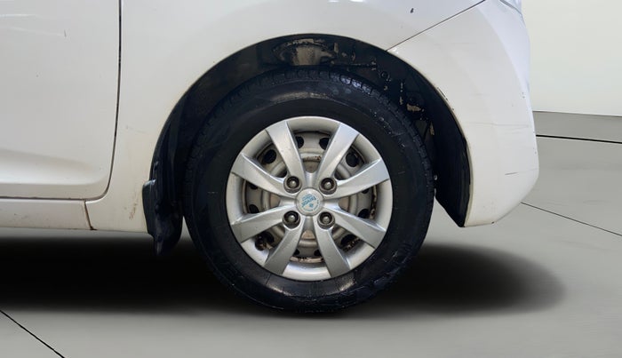 2016 Hyundai Eon ERA +, Petrol, Manual, 78,700 km, Right Front Wheel