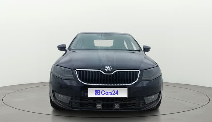 2013 Skoda Octavia ELEGANCE 2.0 TDI AT, Diesel, Automatic, 1,05,095 km, Front