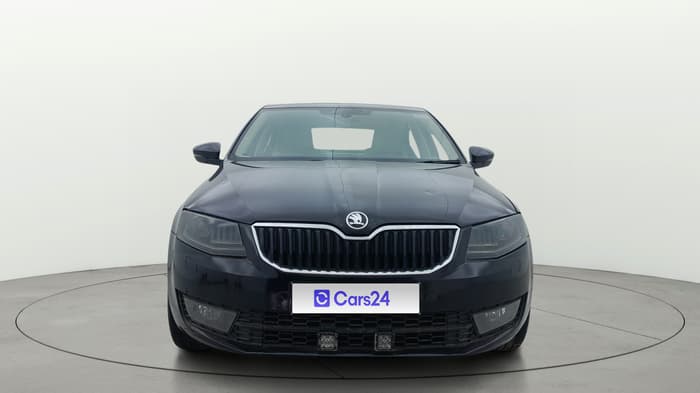 2013 Skoda Octavia ELEGANCE 2.0 TDI AT, Diesel, Automatic, 1,05,095 km, Front
