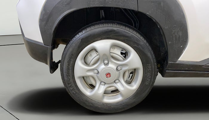 2021 Nissan MAGNITE XE, Petrol, Manual, 32,570 km, Right Rear Wheel
