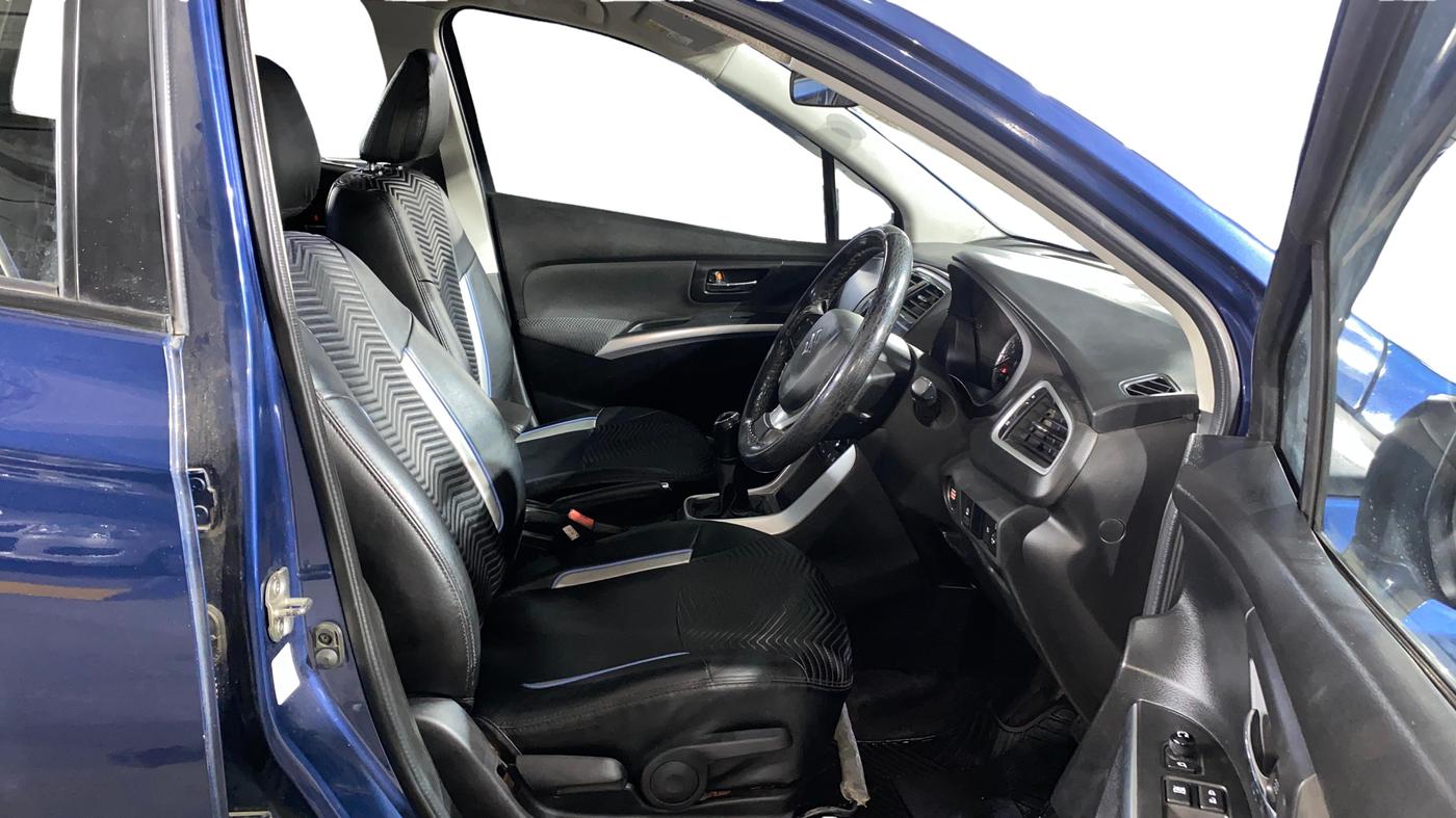2022 Maruti S Cross ZETA 1.5, Petrol, Manual, 57,884 km, Right Side Front Door Cabin